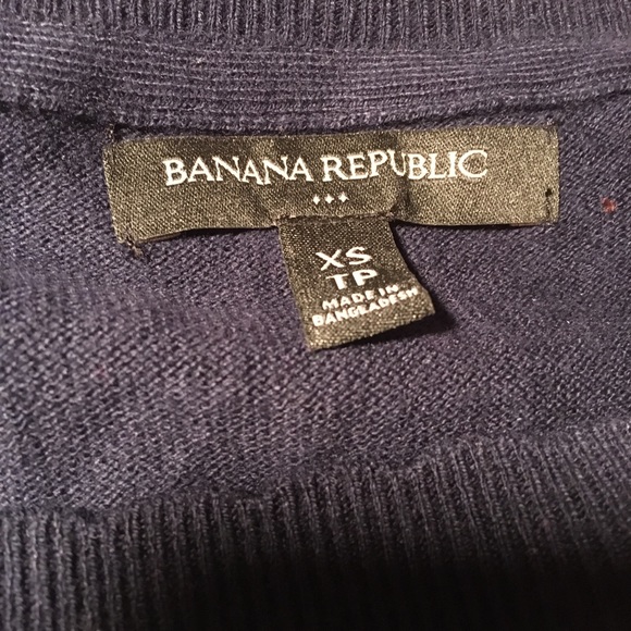 Banana Republic Women’s Violet Top - Picture 2 of 2